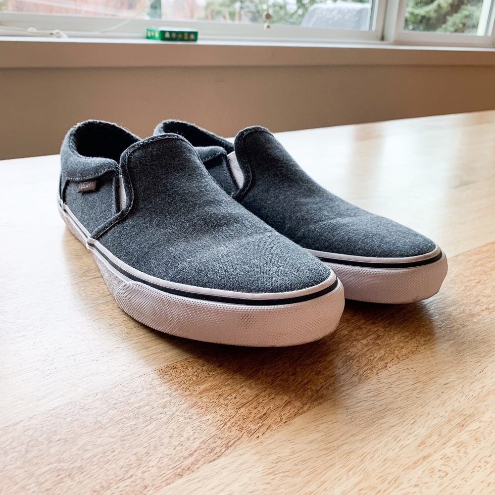 VANS Asher Slip-On Sneaker